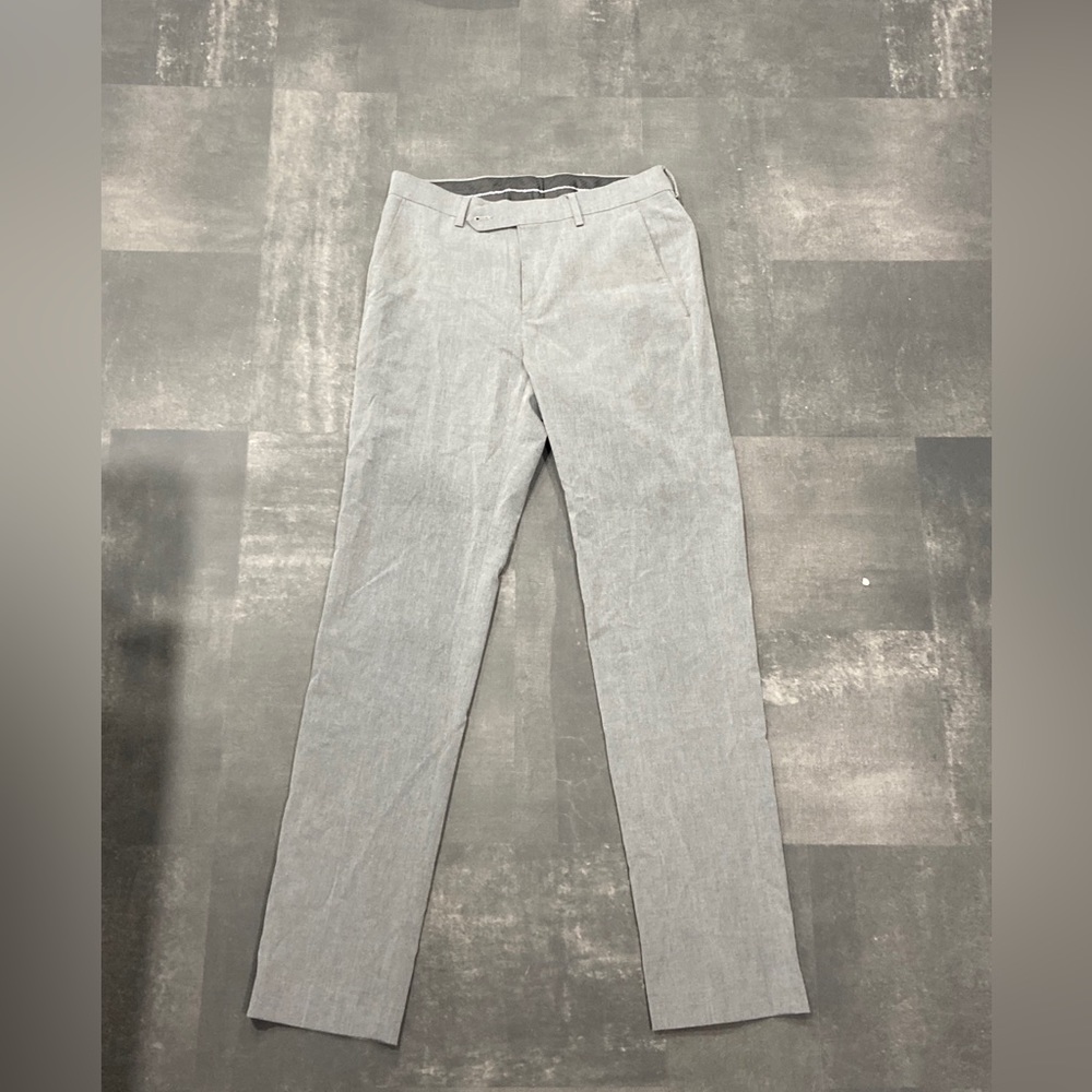 30 x 32 gray apartment nine dress pants hardly worn.